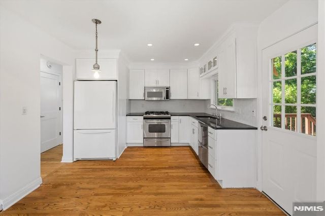 101 Pershing Road, Englewood Cliffs, NJ 07632