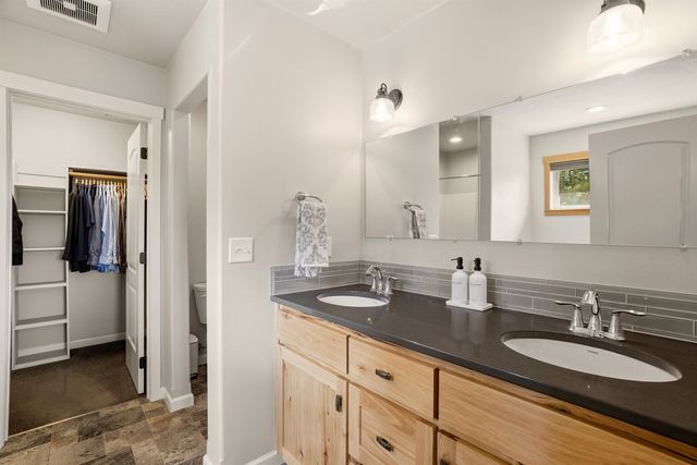34212 N Vista Point Ln, Deer Park, WA 99006