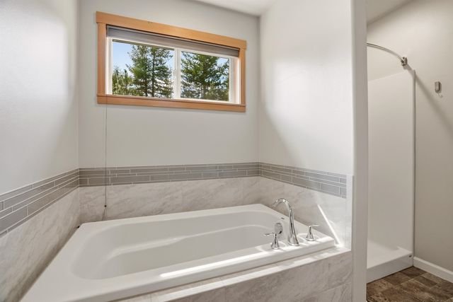 34212 N Vista Point Ln, Deer Park, WA 99006
