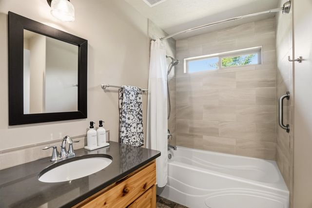 34212 N Vista Point Ln, Deer Park, WA 99006