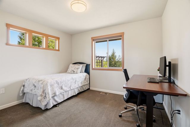 34212 N Vista Point Ln, Deer Park, WA 99006