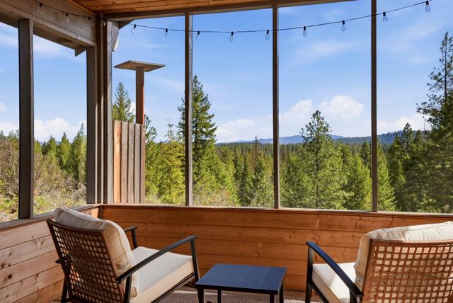 34212 N Vista Point Ln, Deer Park, WA 99006