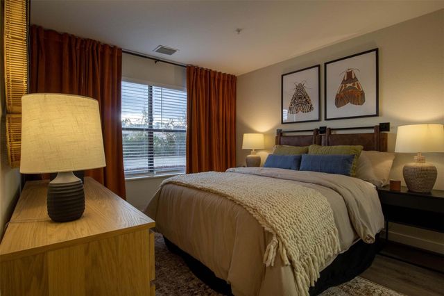 18828 State Highway 249 231, Houston, TX 77070