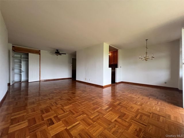 1853 Central Park Avenue 10C, Yonkers, NY 10710