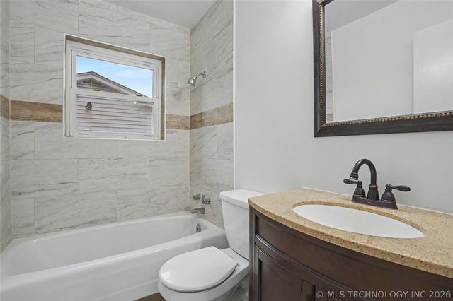 1158 N Hickory Place, Broken Arrow, OK 74012