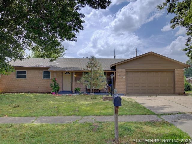 1158 N Hickory Place, Broken Arrow, OK 74012