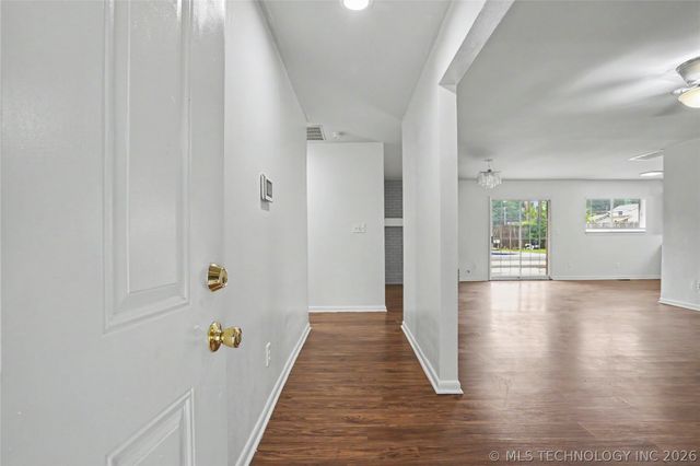 1158 N Hickory Place, Broken Arrow, OK 74012