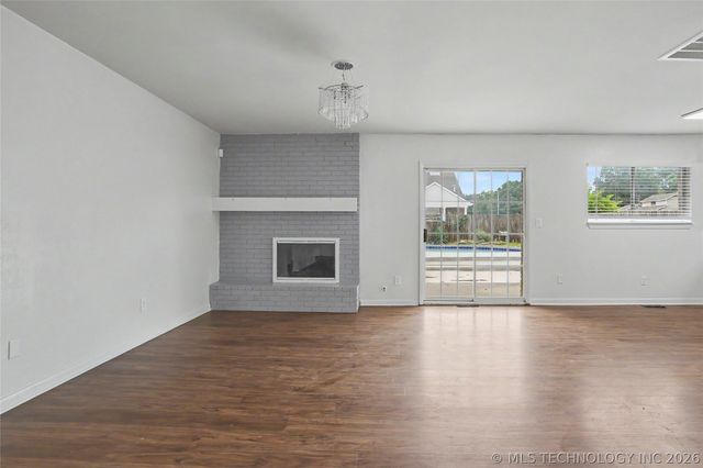 1158 N Hickory Place, Broken Arrow, OK 74012