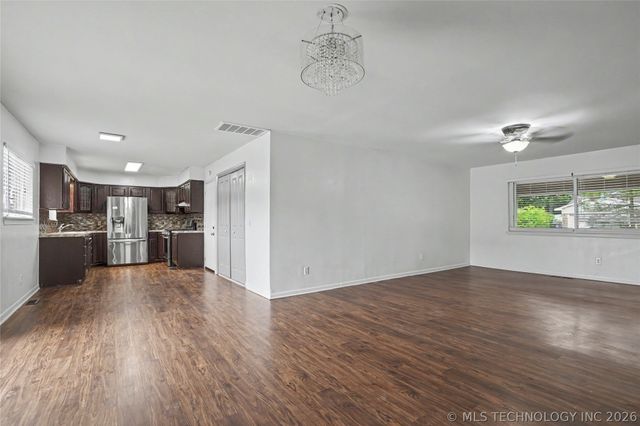 1158 N Hickory Place, Broken Arrow, OK 74012