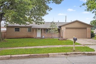 1158 N Hickory Place, Broken Arrow, OK 74012