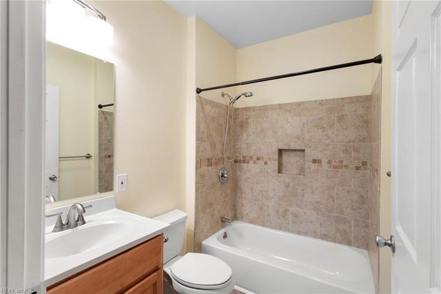 87 Lucas Creek RD, Newport News, VA 23602