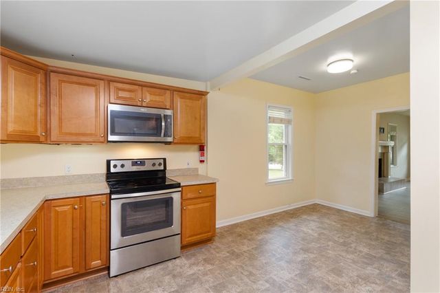 87 Lucas Creek RD, Newport News, VA 23602