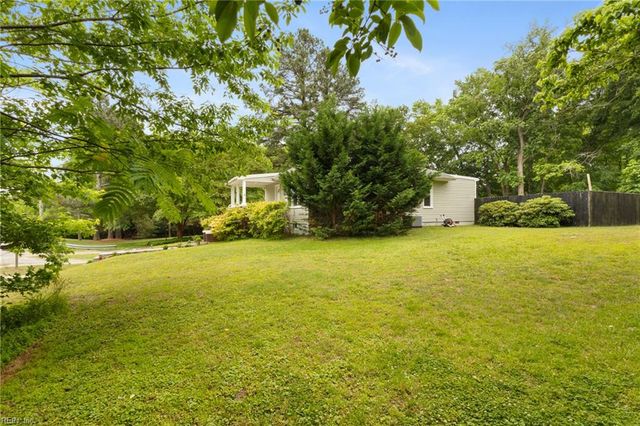 87 Lucas Creek RD, Newport News, VA 23602