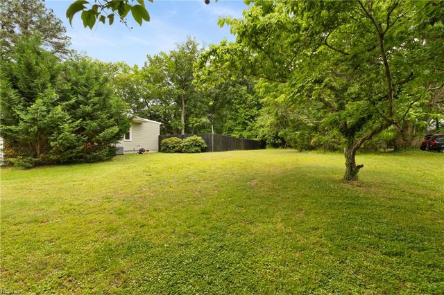 87 Lucas Creek RD, Newport News, VA 23602
