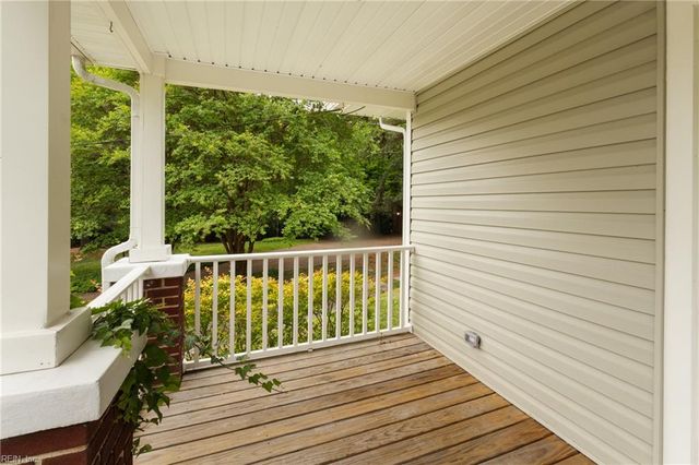 87 Lucas Creek RD, Newport News, VA 23602