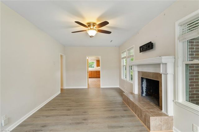 87 Lucas Creek RD, Newport News, VA 23602