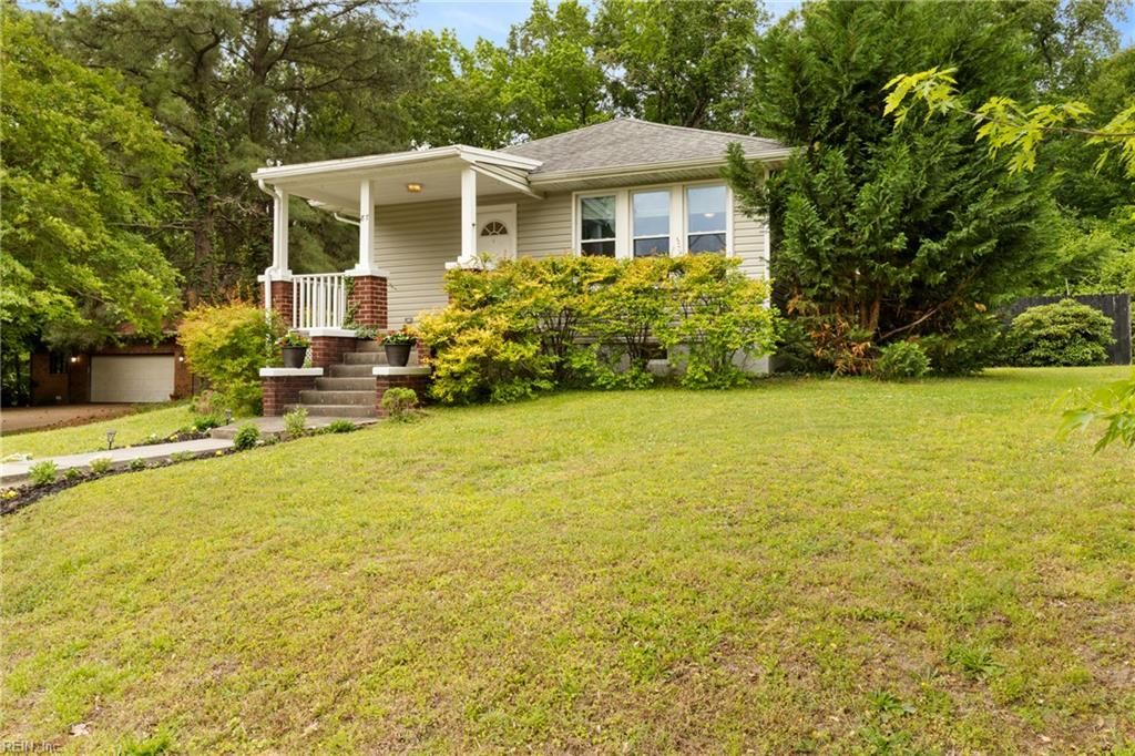 87 Lucas Creek RD, Newport News, VA 23602