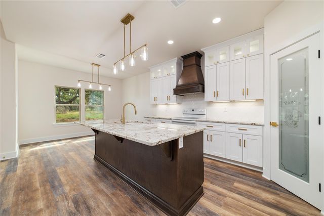 7528 Downhaul Way, Brownwood, TX 76801