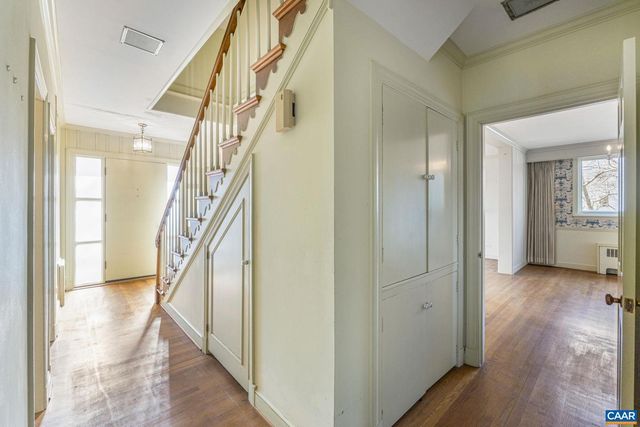 901 RUGBY RD, Charlottesville, VA 22903