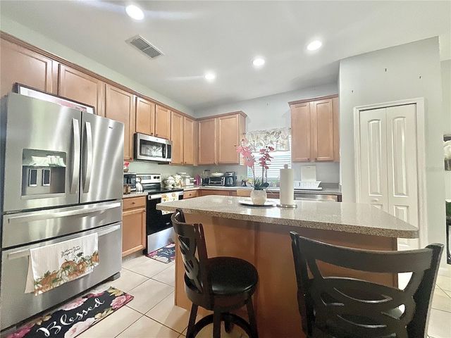 907 HACIENDA CIRCLE, Kissimmee, FL 34741