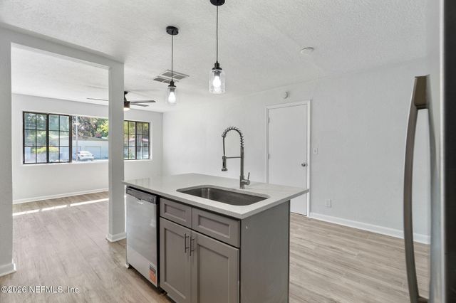 3728 ROGERO Road, Jacksonville, FL 32277