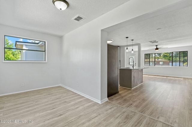 3728 ROGERO Road, Jacksonville, FL 32277