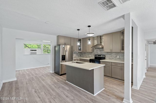 3728 ROGERO Road, Jacksonville, FL 32277