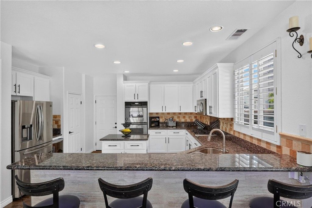 Image 25 of property listing at 12330 Columbia, Eastvale, CA 91752