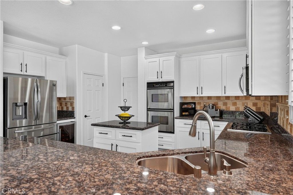 Image 32 of property listing at 12330 Columbia, Eastvale, CA 91752