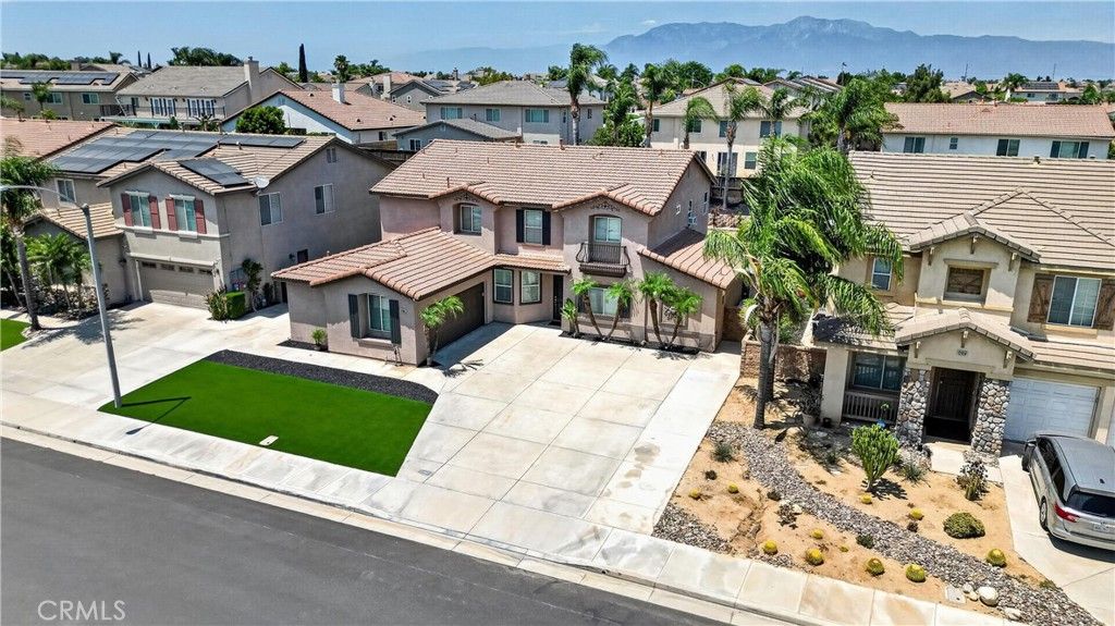 Image 4 of property listing at 12330 Columbia, Eastvale, CA 91752