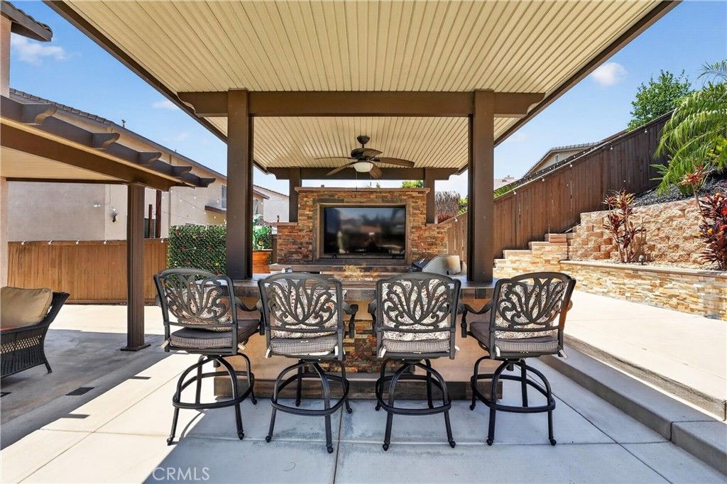 Image 69 of property listing at 12330 Columbia, Eastvale, CA 91752