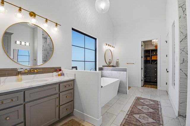 8880 Brookes Drive, Montgomery, TX 77316