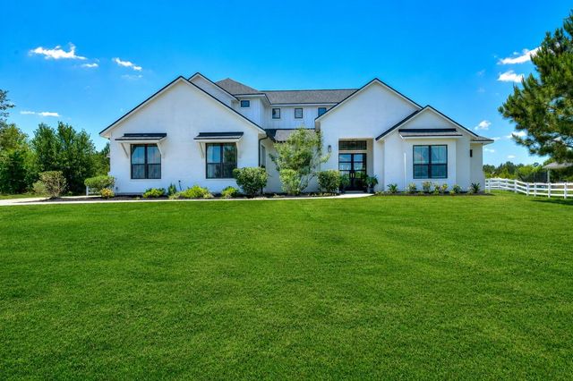 8880 Brookes Drive, Montgomery, TX 77316