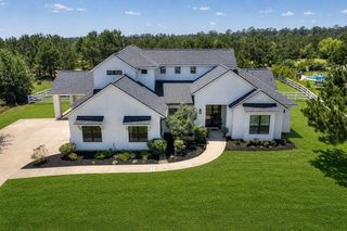 8880 Brookes Drive, Montgomery, TX 77316