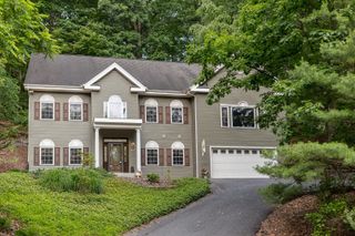 2226 LANIER LN, Mcgaheysville, VA 22840