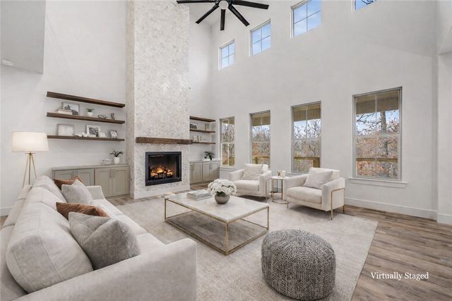 6 Oundle Lane, Bella Vista, AR 72714