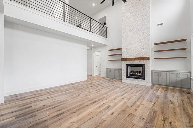 6 Oundle Lane, Bella Vista, AR 72714