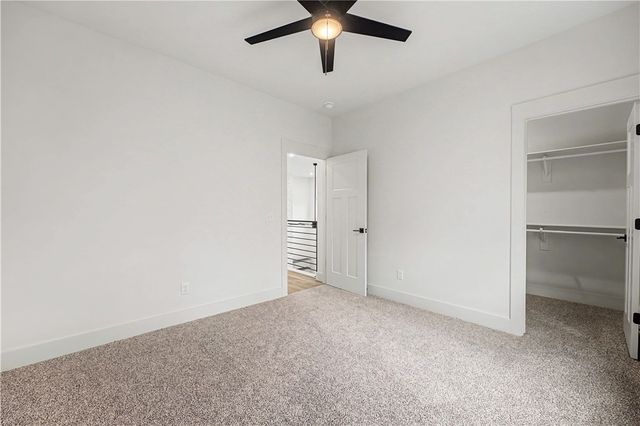 6 Oundle Lane, Bella Vista, AR 72714