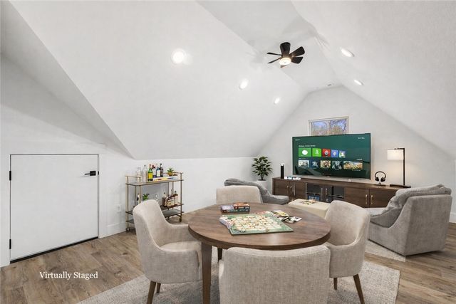 6 Oundle Lane, Bella Vista, AR 72714