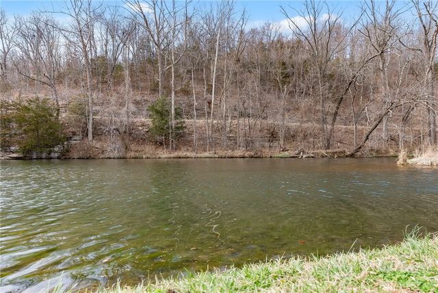 6 Oundle Lane, Bella Vista, AR 72714