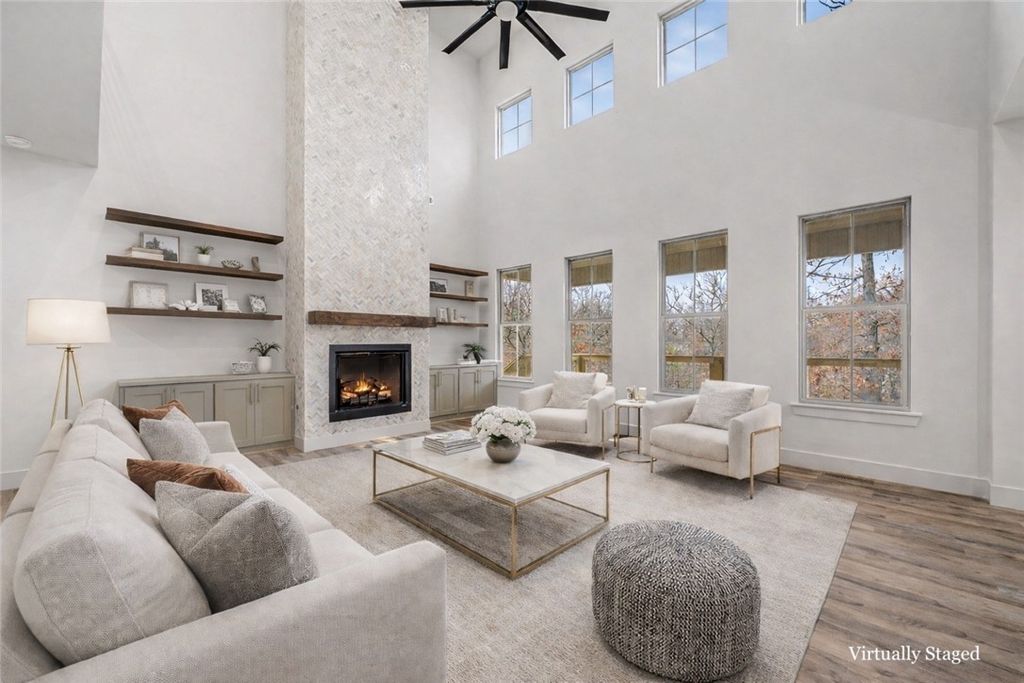 6 Oundle Lane, Bella Vista, AR 72714