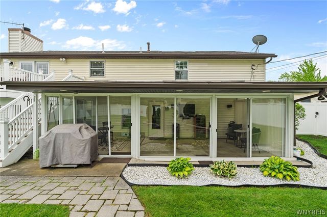1145 Sheree Drive, Grand Island, NY 14072