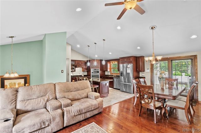 1145 Sheree Drive, Grand Island, NY 14072