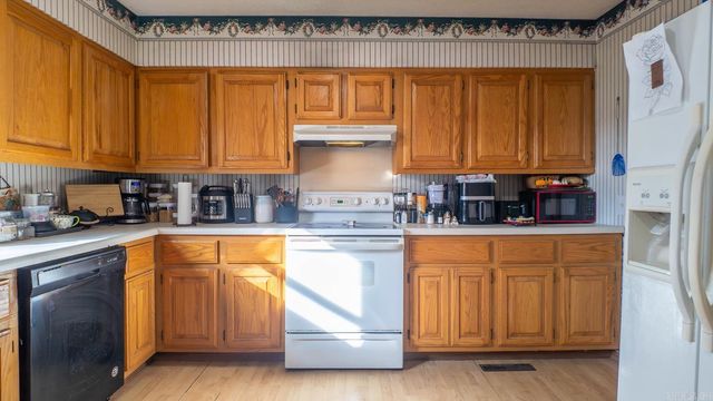 3507 County Road 232, Thayer, MO 65791