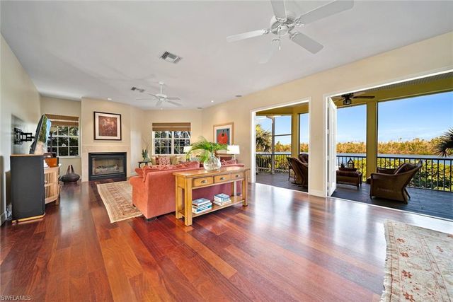 5810 Pine Tree DR, Sanibel, FL 33957