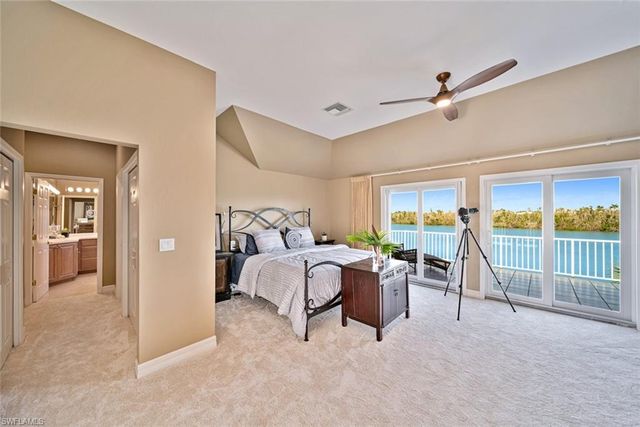 5810 Pine Tree DR, Sanibel, FL 33957