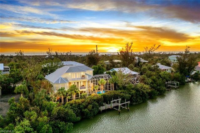 5810 Pine Tree DR, Sanibel, FL 33957