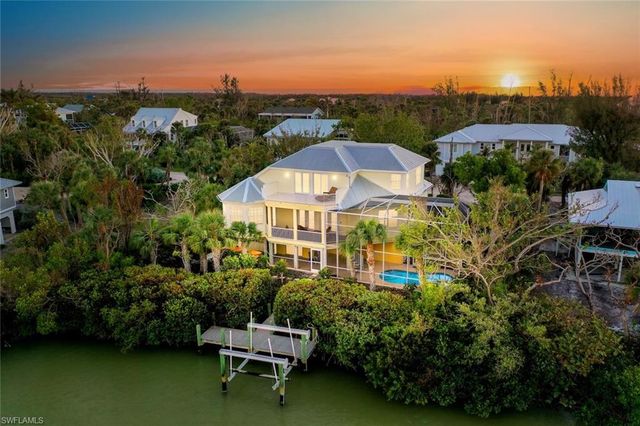 5810 Pine Tree DR, Sanibel, FL 33957