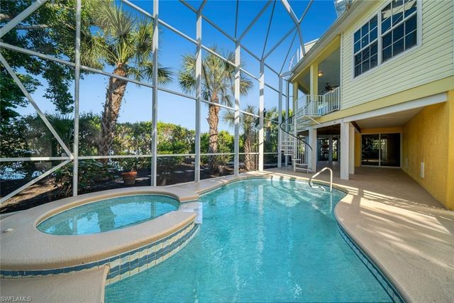 5810 Pine Tree DR, Sanibel, FL 33957