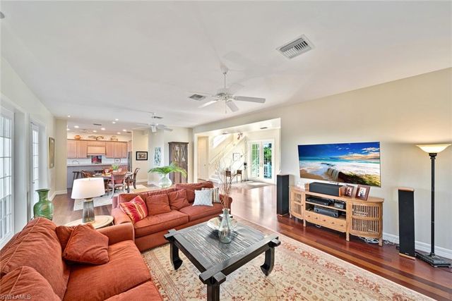 5810 Pine Tree DR, Sanibel, FL 33957